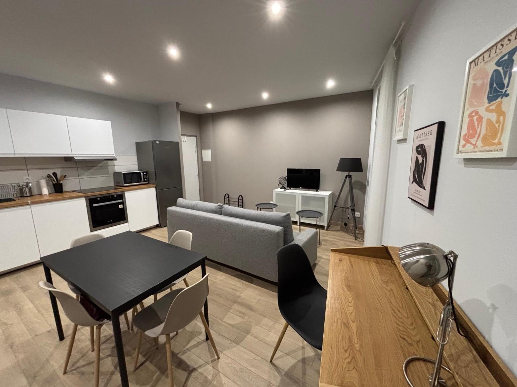 Apartament Immeuble La Doa Proche Chu Saint-Priest-en-Jarez Zewnętrze zdjęcie